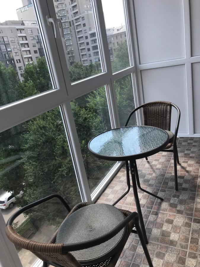 Luxury In Downtown, Near River Esplanade *