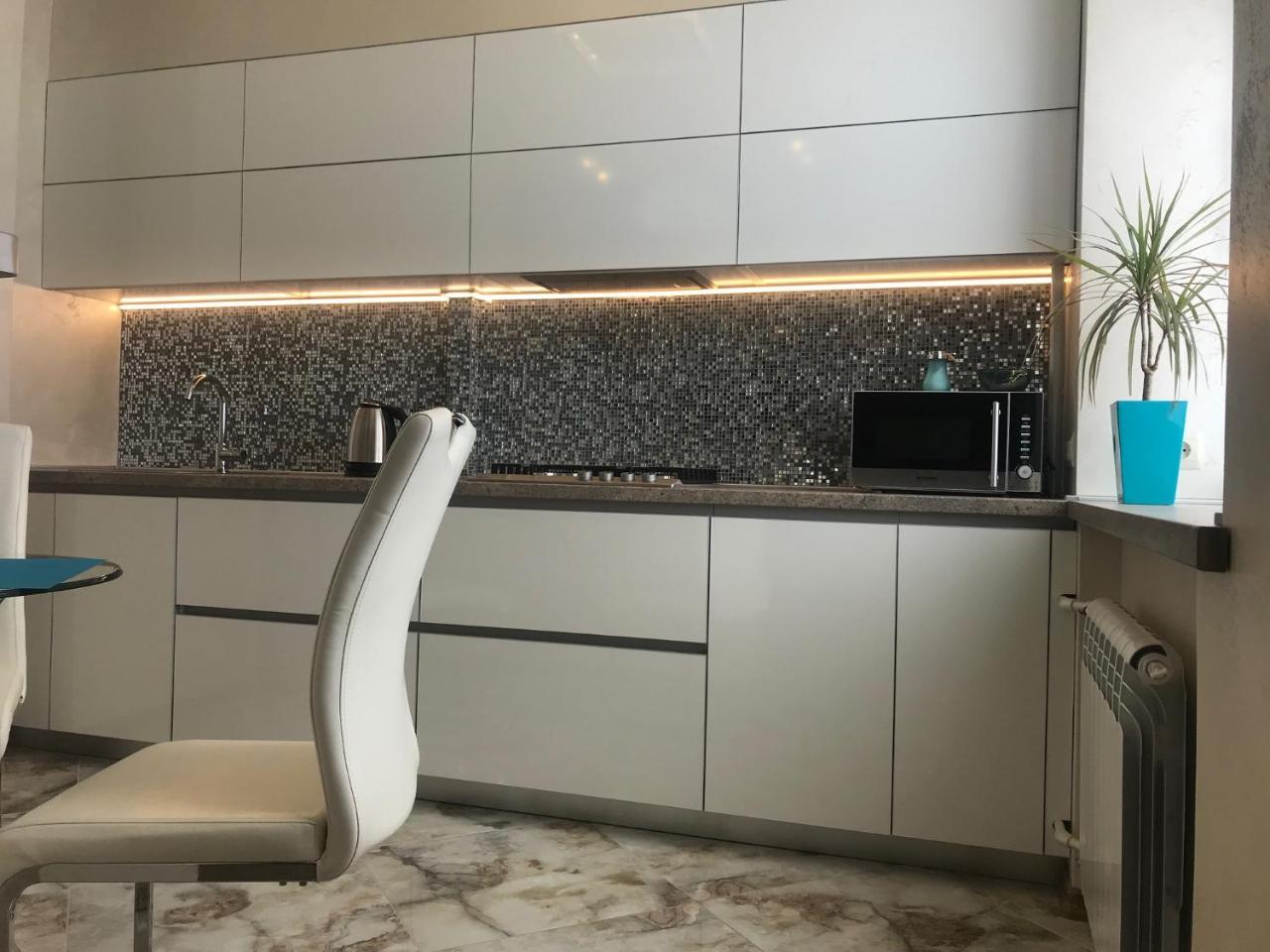 Luxury In Downtown, Near River Esplanade *