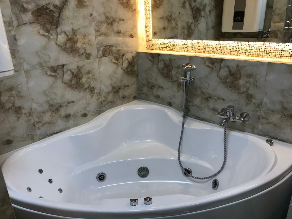 Luxury In Downtown, Near River Esplanade * Kharkiv